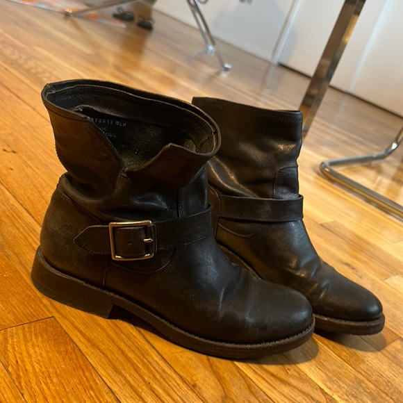 Frye Natalie Short Engineer Boots - Picture 3 of 6